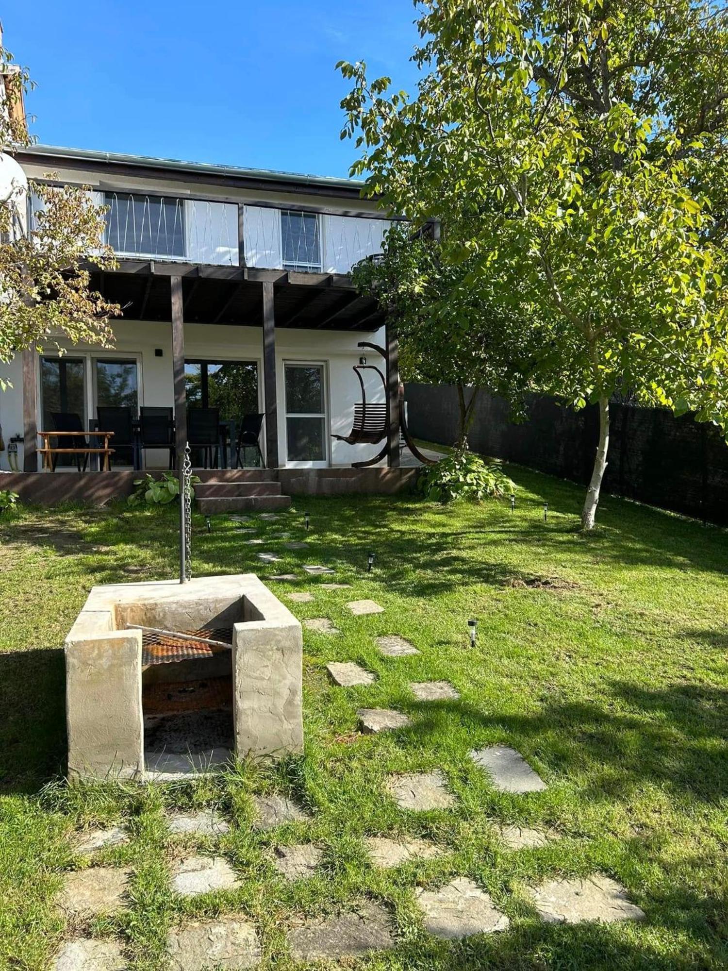 Sun&Fun Vendeghaz Villa Balatonakarattya Exterior photo
